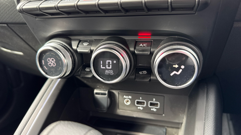 Renault Clio 1.6 E-TECH full hybrid 145 Evolution 5dr Auto Hybrid Hatchback